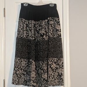 Black and white abstract chaus skirt